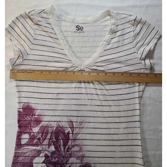 SO 2-Pack Cotton Tees Size Small White & Pink Floral Stripe V-Neck Top - Picture 5 of 11